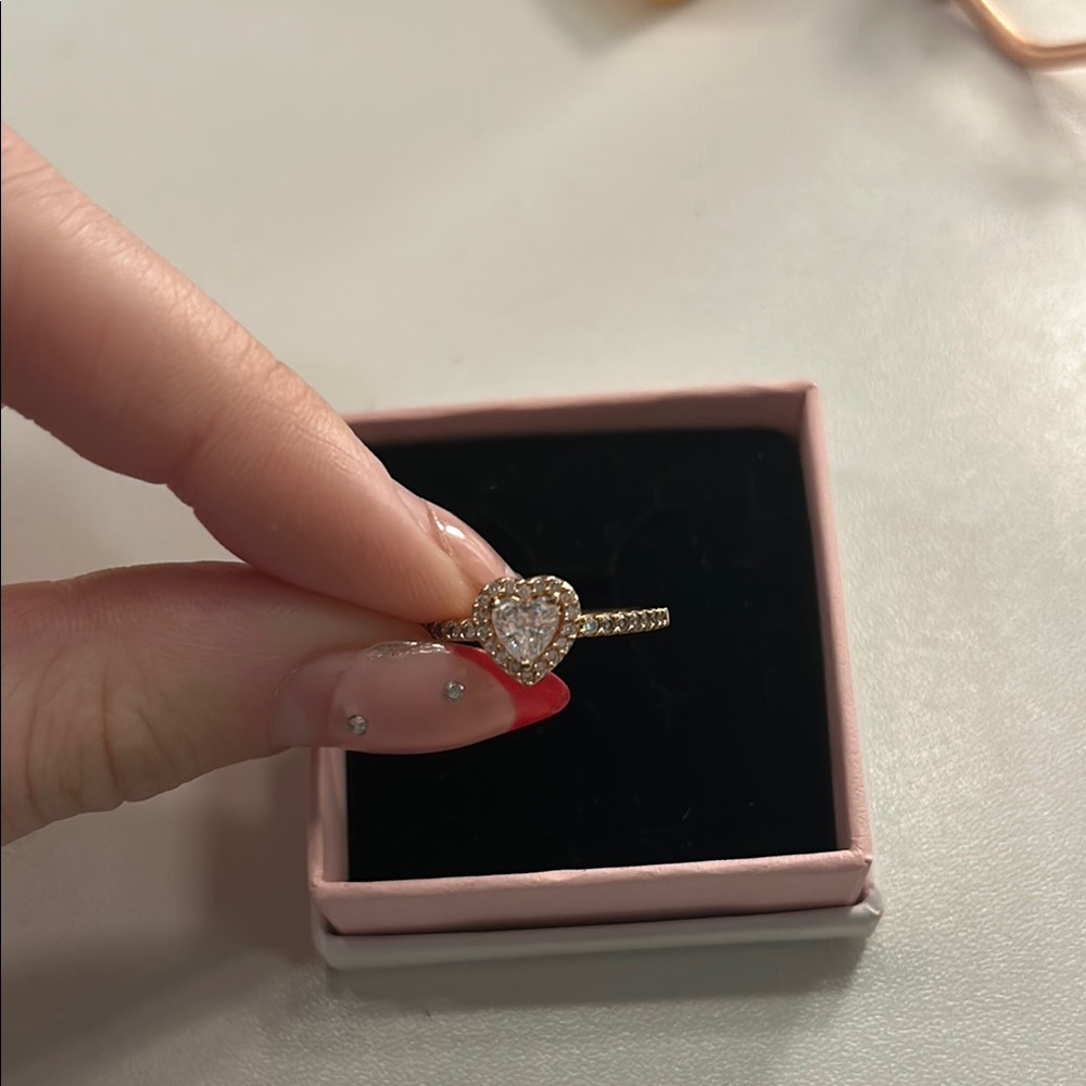 Rose gold Pandora heart ring